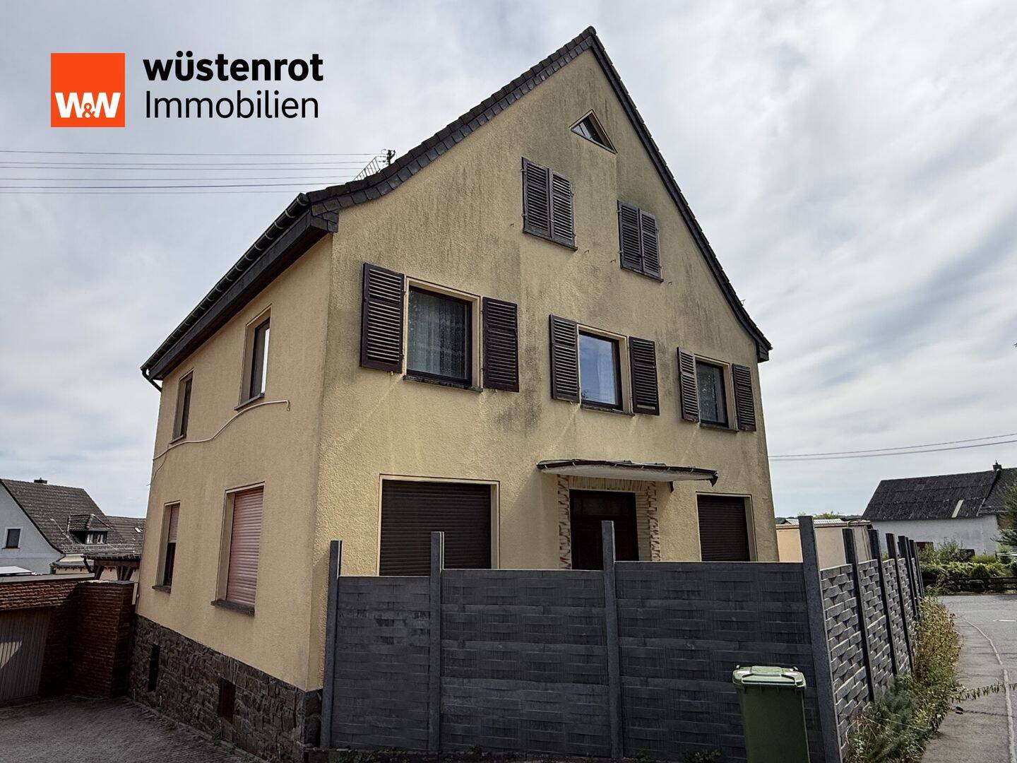 Haus-in-Haus / Eigentumswohnung mit Hauscharakter sucht Eigentümer mit handwerklichem Geschick!, 56584 Meinborn