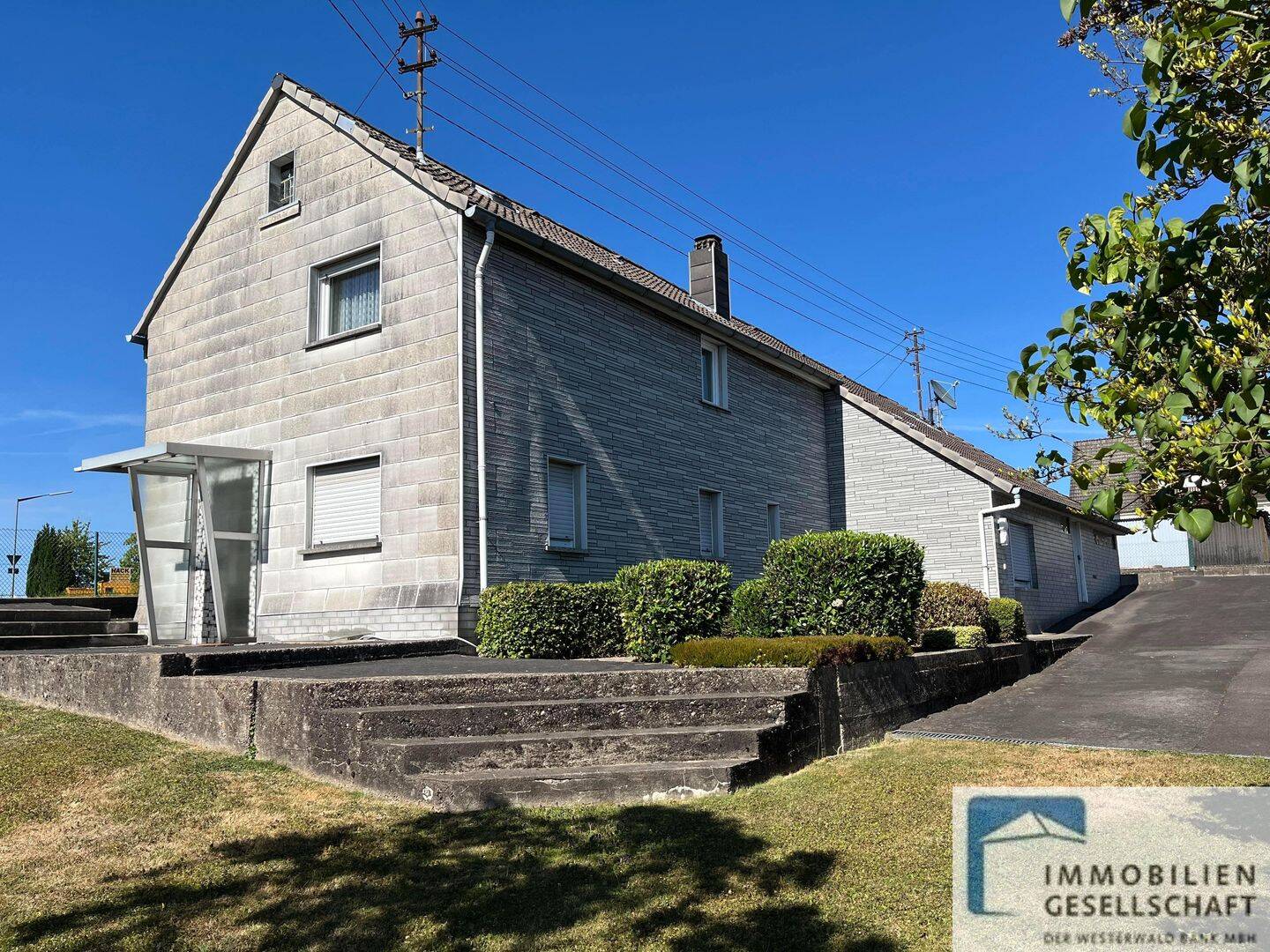 Ehem. Bauernhaus mit Nebengebäude in frequentierter Ortslage von Mammelzen., 57636 Mammelzen