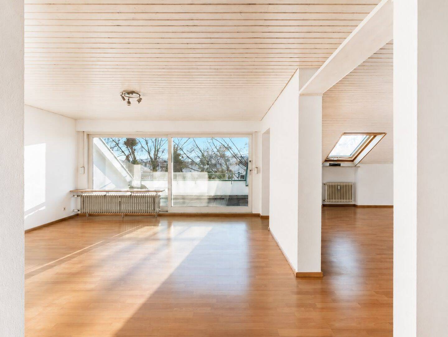 Lichtdurchflutete 3 Zimmer DG-Wohnung mit modernem Grundriss in der Nordstadt von Radolfzell, 78315 Radolfzell am Bodensee