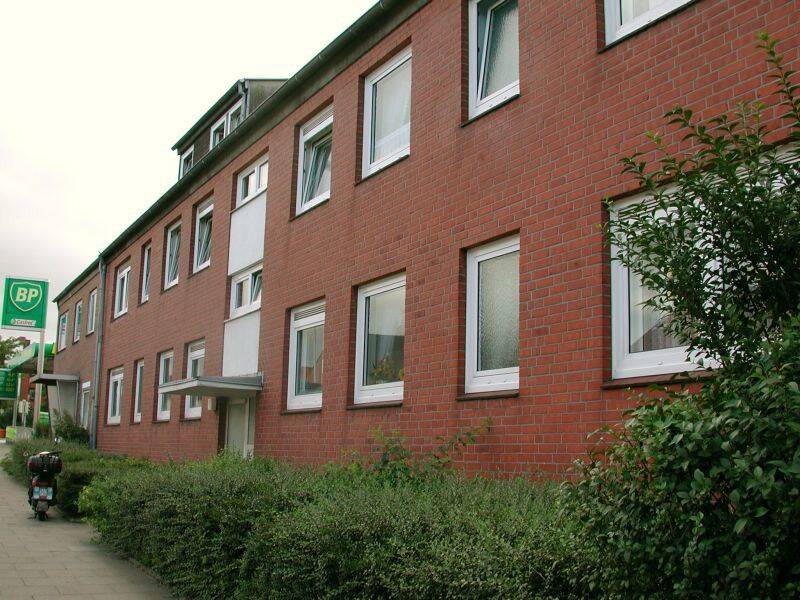 Hier hat jeder Platz: ansprechende 2,5-Zi.-Wohnung mit Ausblick, 24148 Kiel (Ellerbek Wellingdorf)