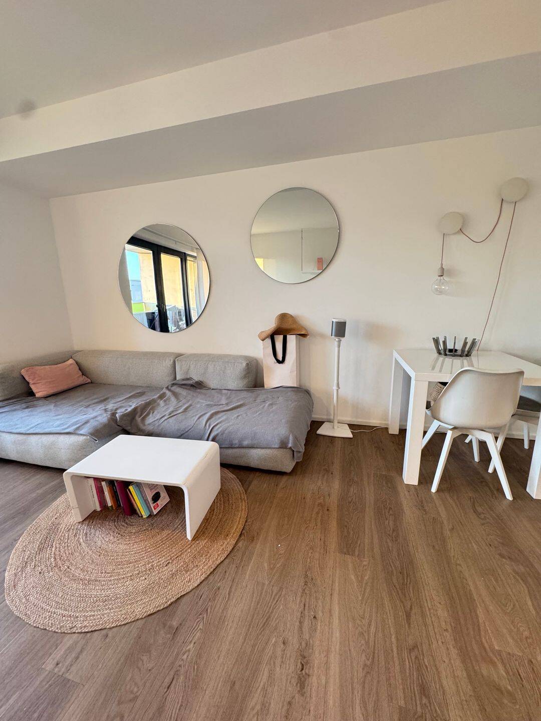Hochwertig möblierte 2-Zimmer-Wohnung mit Balkon in zentraler Kölner Lage, 50676 Köln (Innenstadt-Süd Altstadt-Süd)