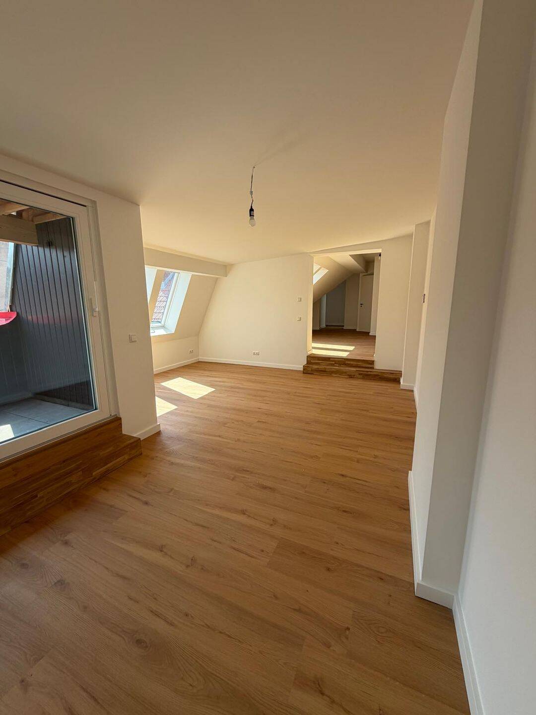 Spektakuläres DG-Maisonette/Atelier-Juwel: 3 Zimmer + 40 m² Atelier, Loggia & Aufzug in Neukölln – Erstbezug!, 12055 Berlin (Neukölln)