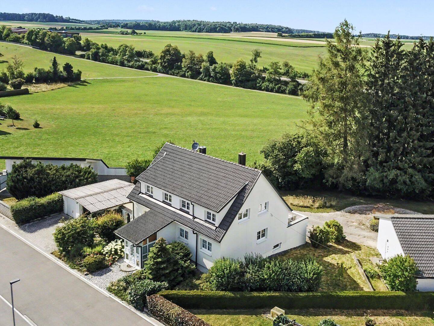 Über 3.000 m² Freiheit. Ein außergewöhnliches Anwesen mit unzähligen Möglichkeiten in Liptingen, 78576 Emmingen-Liptingen