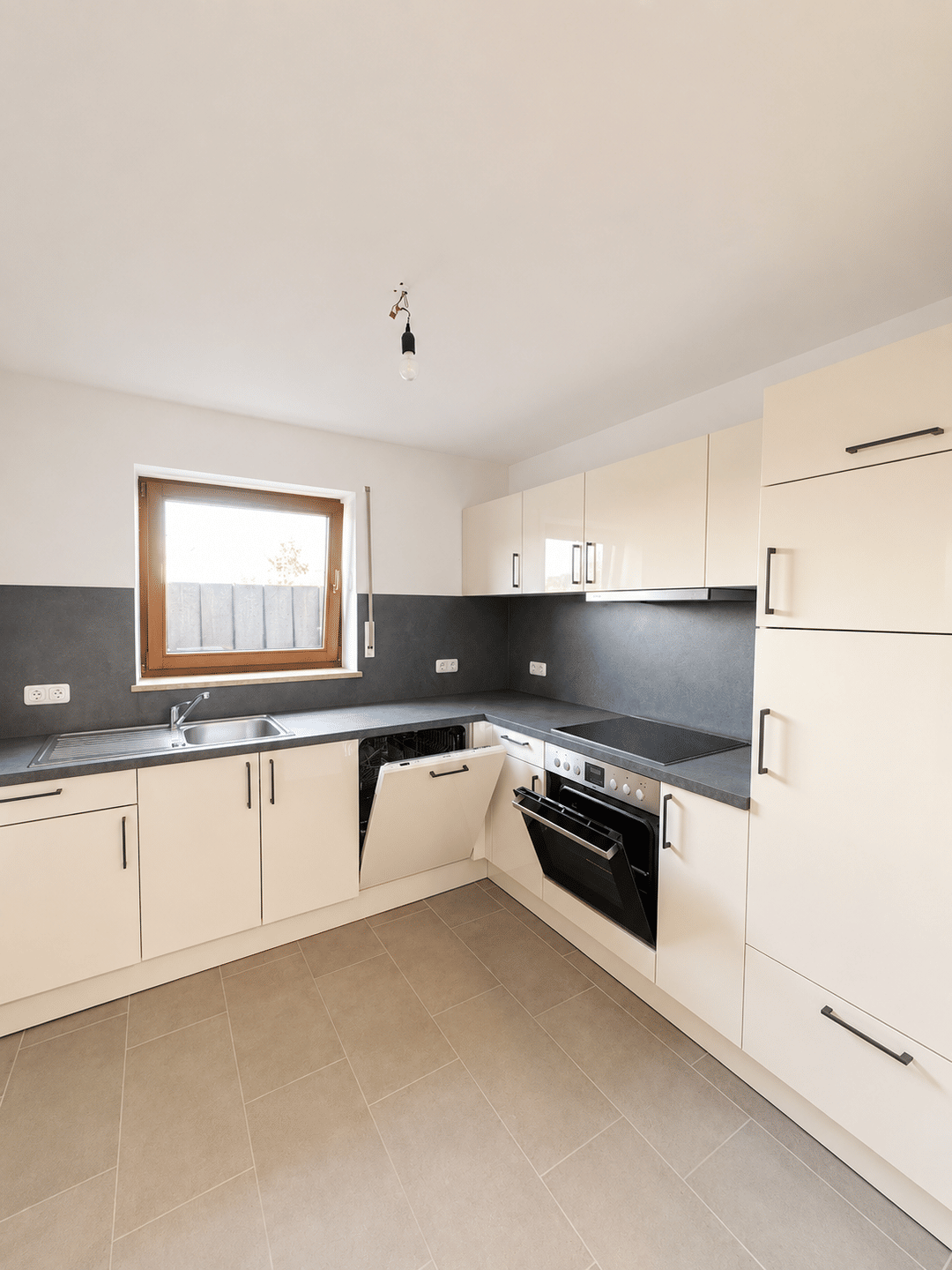 2-Zimmer Souterrainwohnung zu vermieten, 91091 Großenseebach