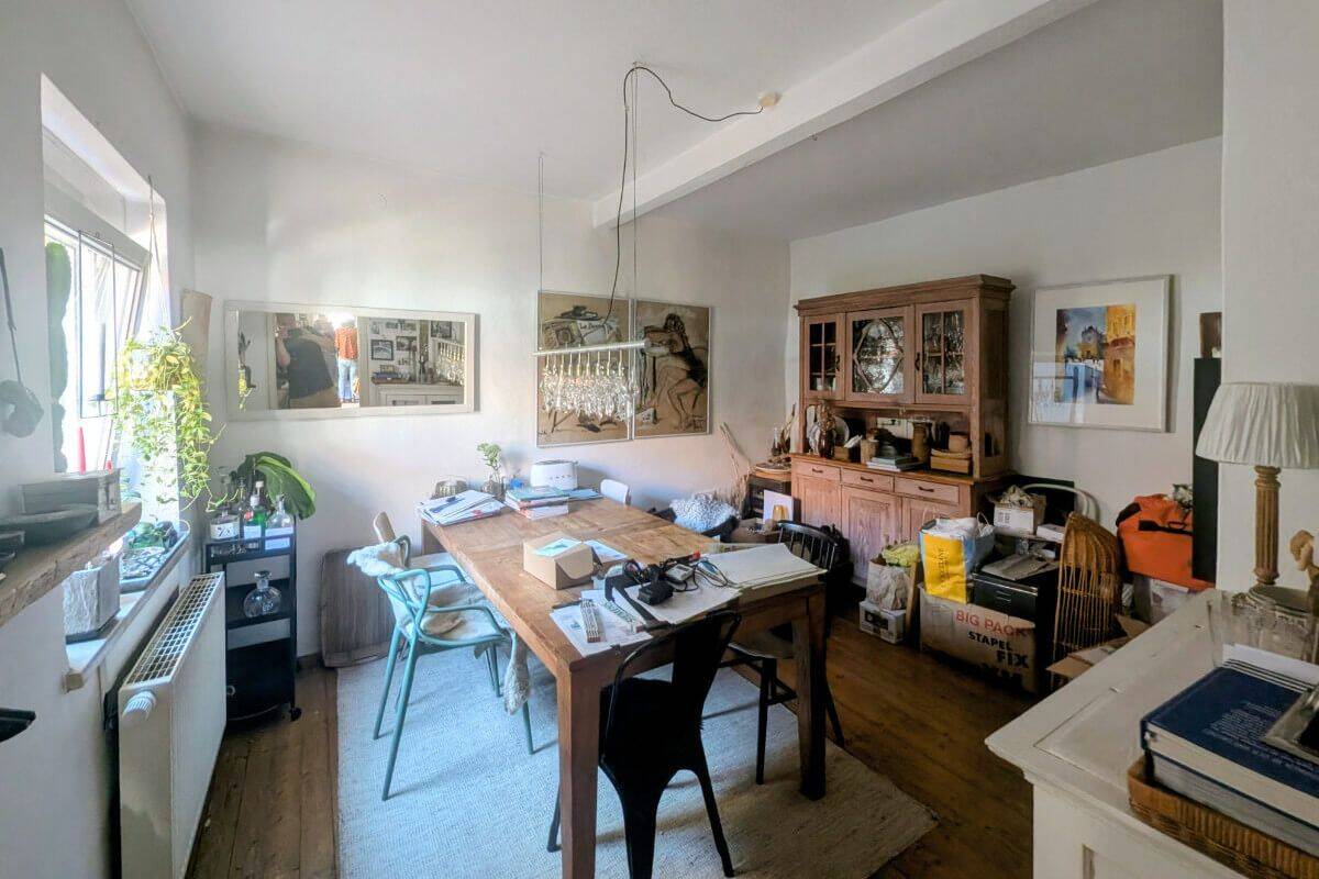 Ehem. Winzeranwesen in ruhiger Seitenstraße mit Innenhof, Garten und Nebengebäuden, 67273 Weisenheim am Berg