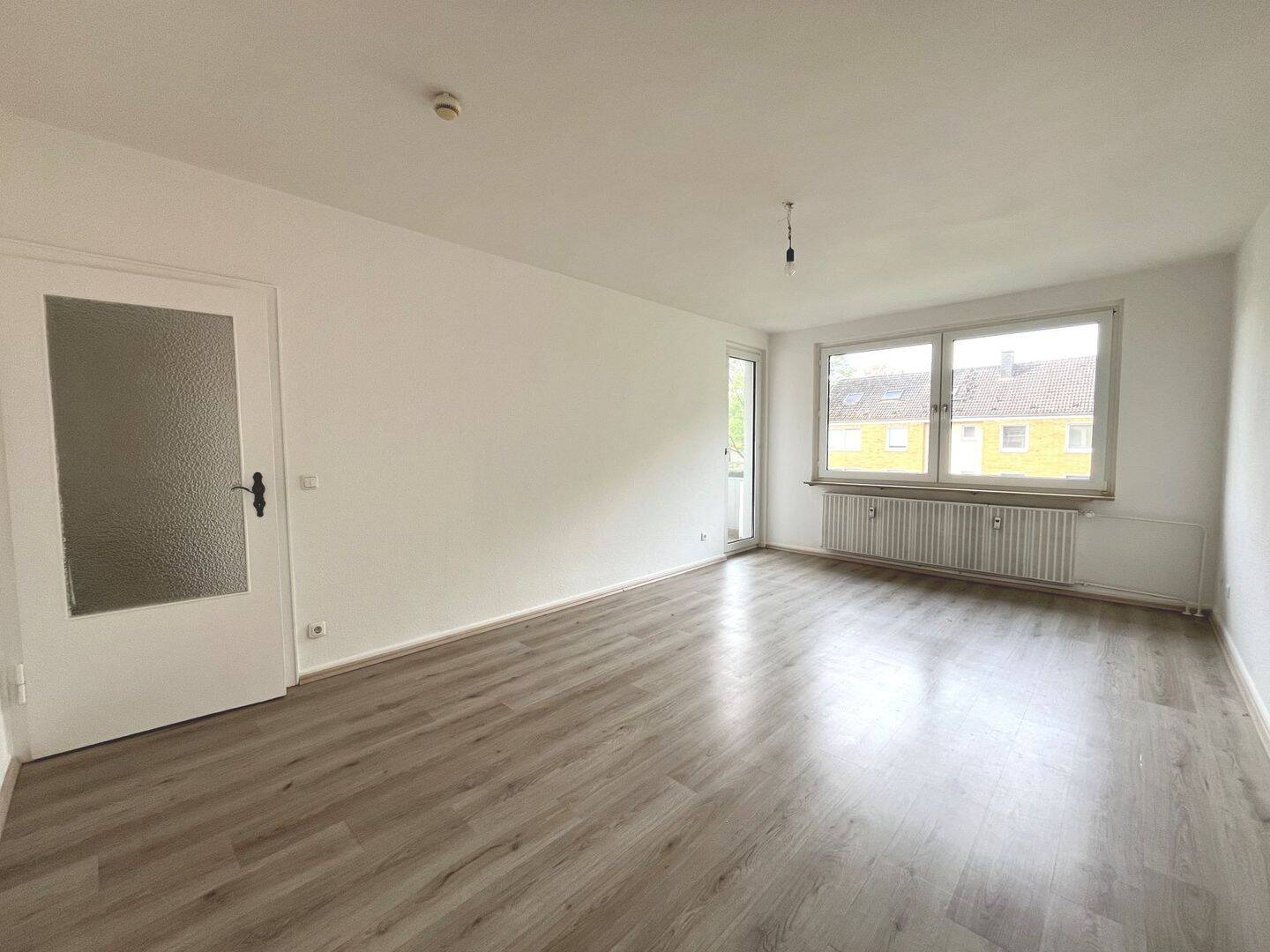 3-Zimmer-Etagenwohnung im 2.OG in Duisburg-Vierlinden, 47178 Duisburg (Alt-Walsum Overbruch Vierlinden)