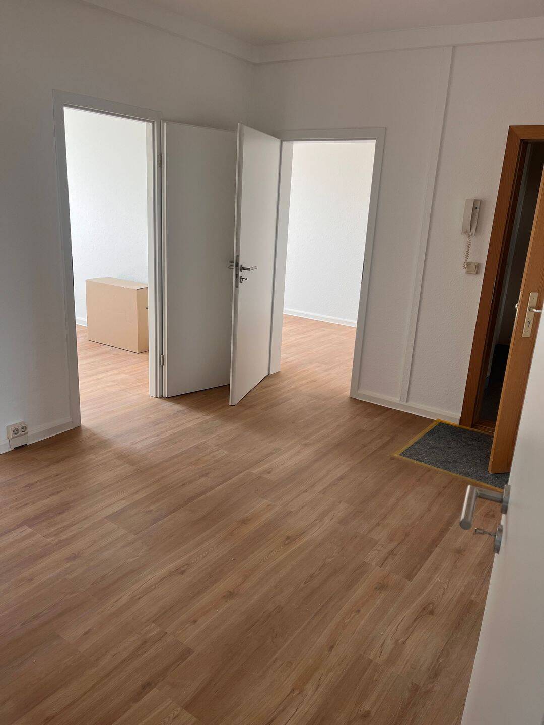 Modernisierte 4-Zimmer-Wohnung im 3. Obergeschoss in Rosenow, 17091 Rosenow