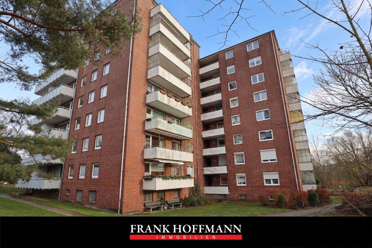 Moderne 1-Zimmer-Wohnung mit Balkon, Garage und neuem Wannenbad in zentraler Lage von Bad Oldesloe, 23843 Bad Oldesloe
