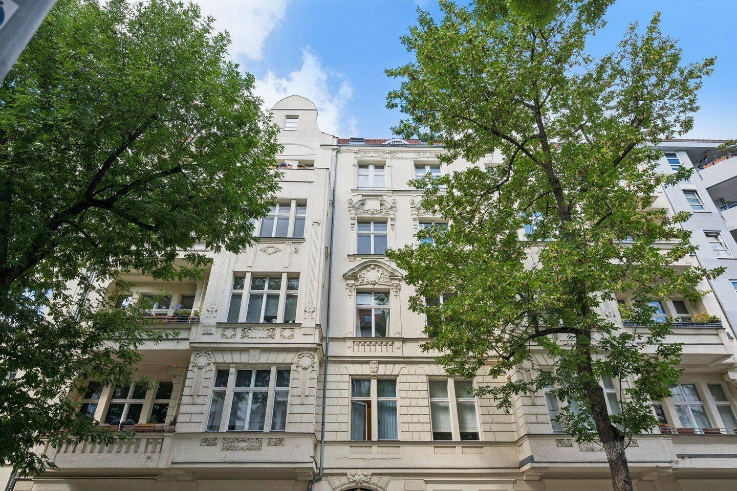 Altbaucharme in Bestlage: 2-Zimmer-Wohnung nahe Ludwigkirchplatz, 10707 Berlin (Charlottenburg-Wilmersdorf Charlottenburg Wilmersdorf)