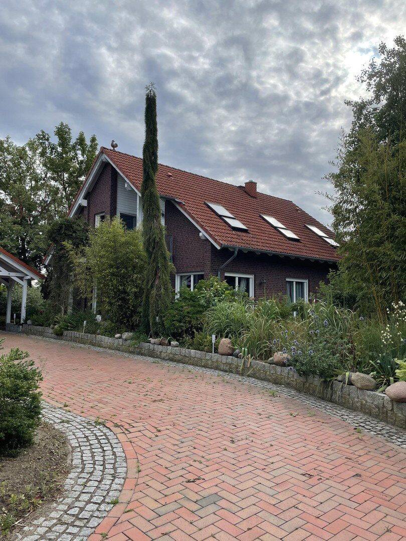 Einfamilienhaus (provisionsfrei), 15374 Müncheberg