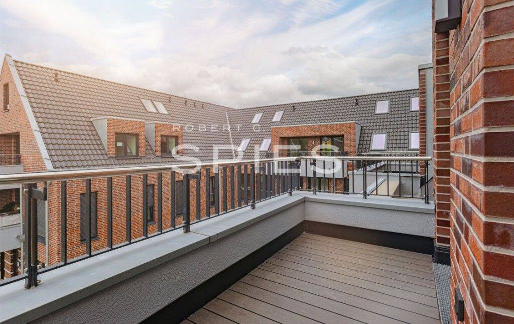 Helle Dachgeschoss-Neubauwohnung mit 2 Balkonen u. TG-Stellplatz, 26160 Bad Zwischenahn
