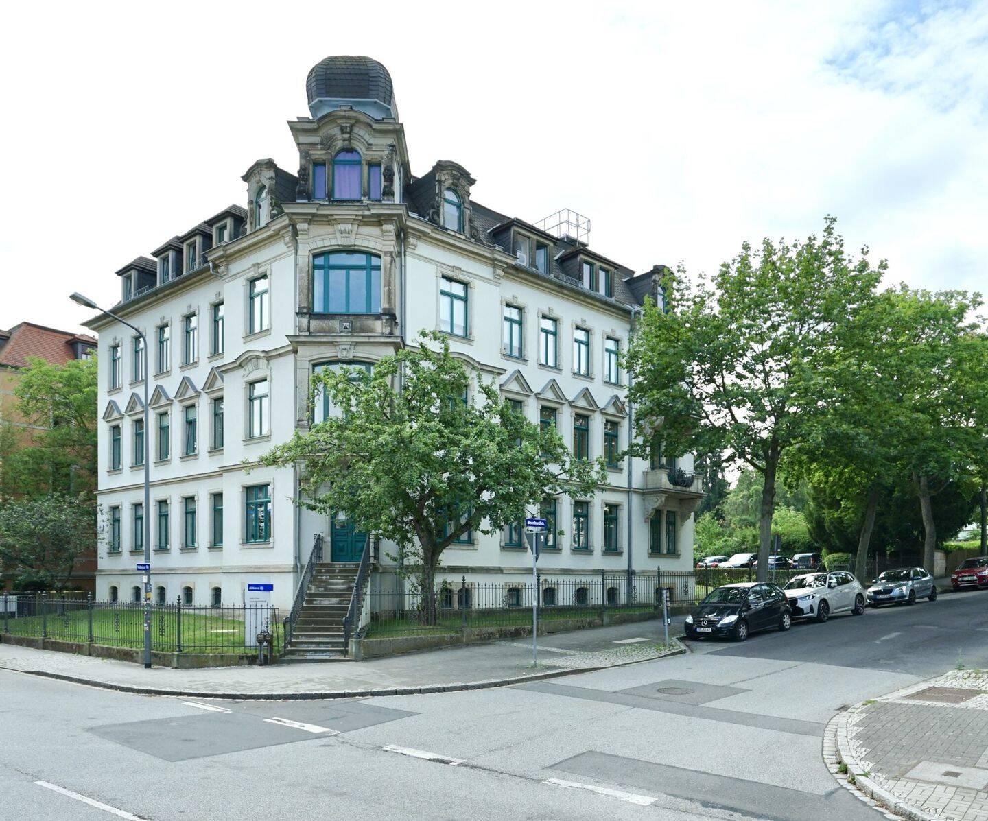 VERMIETUNG: Zauberhafte, helle Altbauwohnung in Uni-Nähe, 1187 Dresden