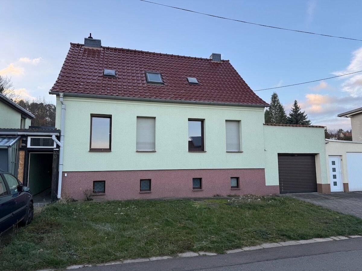 Einfamilienhaus mit sonnigem Grundstück in Rieder zu verkaufen., 6493 Ballenstedt