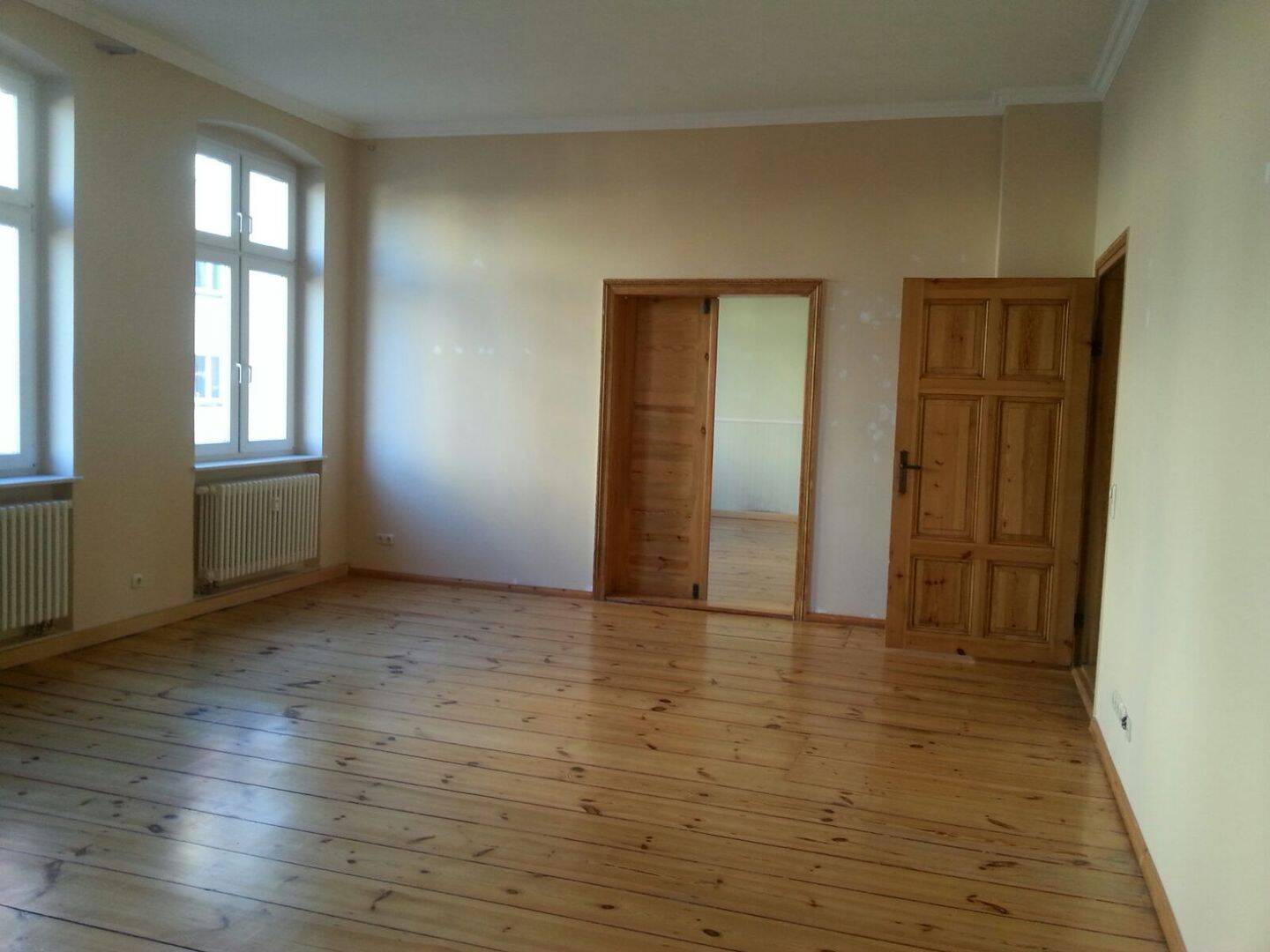 große 3-Zimmer Wohnung am Fuße des Marienberges, 14770 Brandenburg an der Havel (Altstadt Nord)