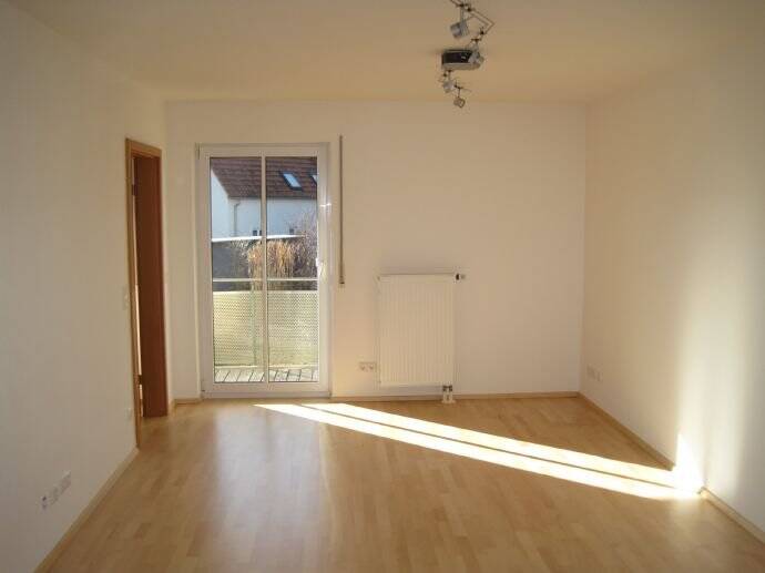 Schöne 1 Zimmerwohnung in 92334 Berching, frei ab sofort, 92334 Berching