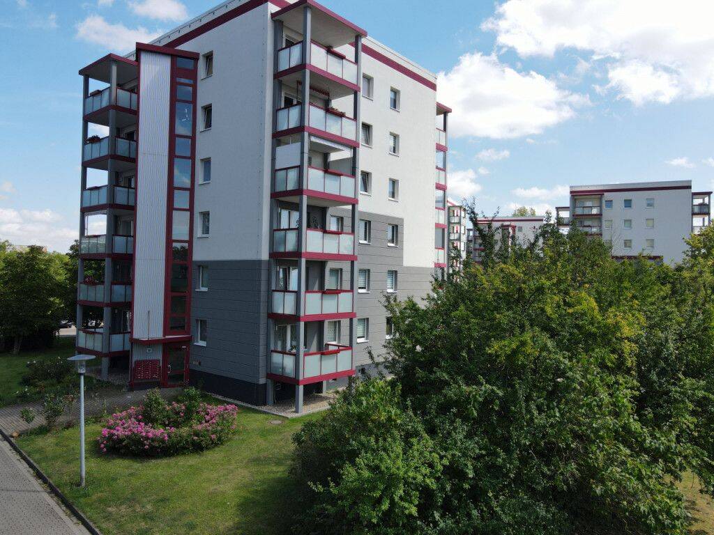 Gepflegte 1,5 Raum Wohnung mit großem Balkon, 39130 Magdeburg (Alt Olvenstedt Großer Silberberg Neu Olvenstedt)