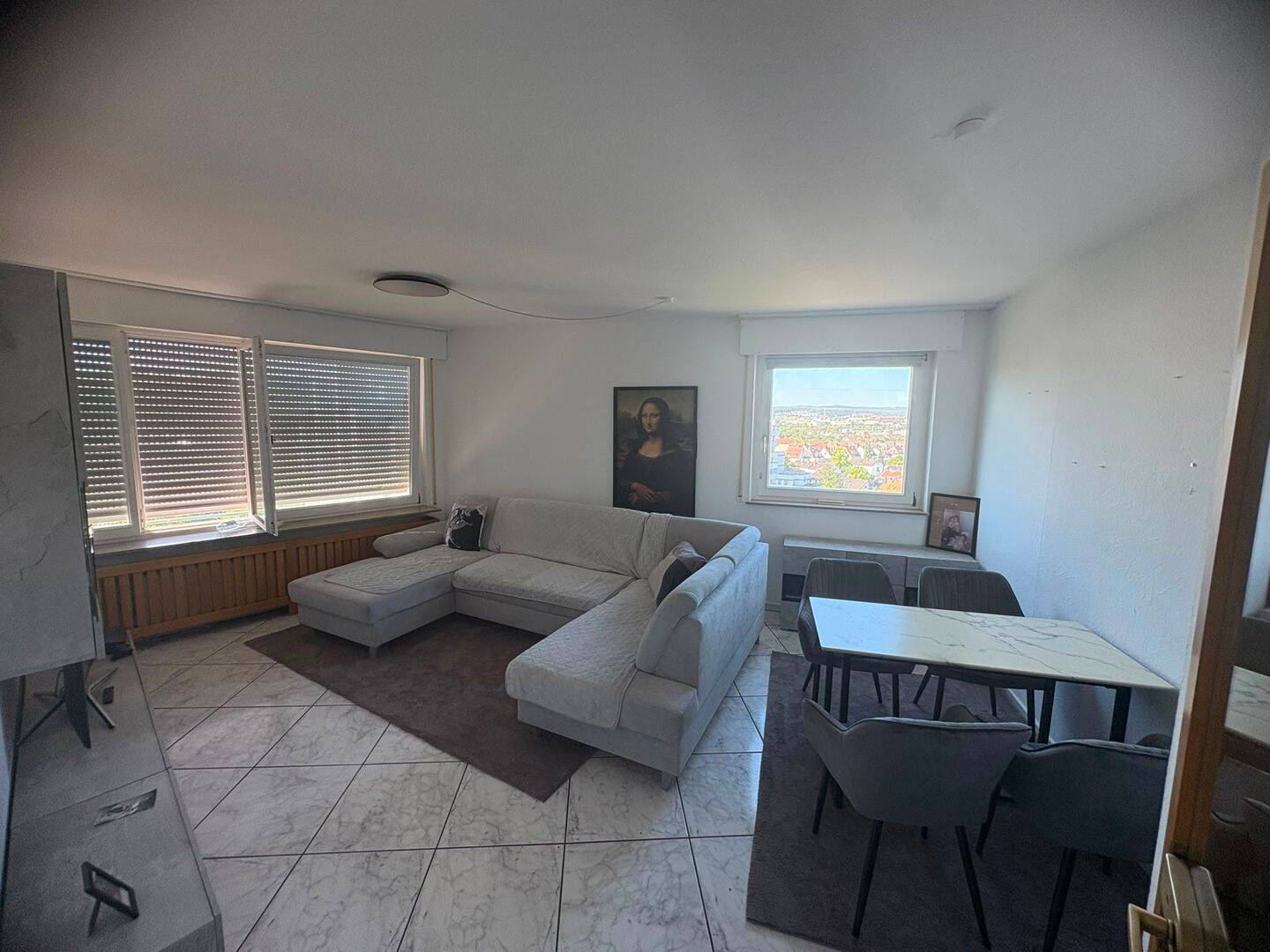 Zuhause mit 2,5 Zimmern in Stuttgart-Rot, 70437 Stuttgart (Freiberg Mönchfeld Rot Zazenhausen Zuffenhausen)