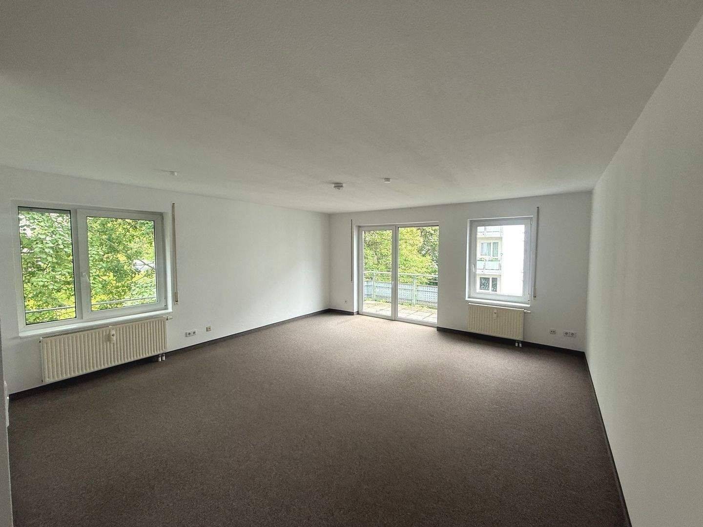 BARRIEREFREI – 1-Raum- APARTMENT MIT BALKON – SENIOR LIVING –, 9126 Chemnitz (Altchemnitz Bernsdorf Gablenz Lutherviertel Sonnenberg)