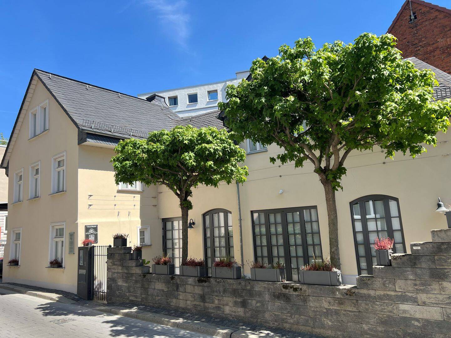 Eine wahrhaftige Rarität: Wunderschönes und denkmalgeschütztes Einfamilienhaus im Herzen von Gießen, 35390 Gießen