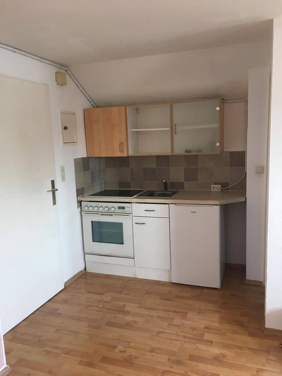 IN-Nord, möblierte 2-Zimmer-Wohnung, ohne Balkon, 85055 Ingolstadt