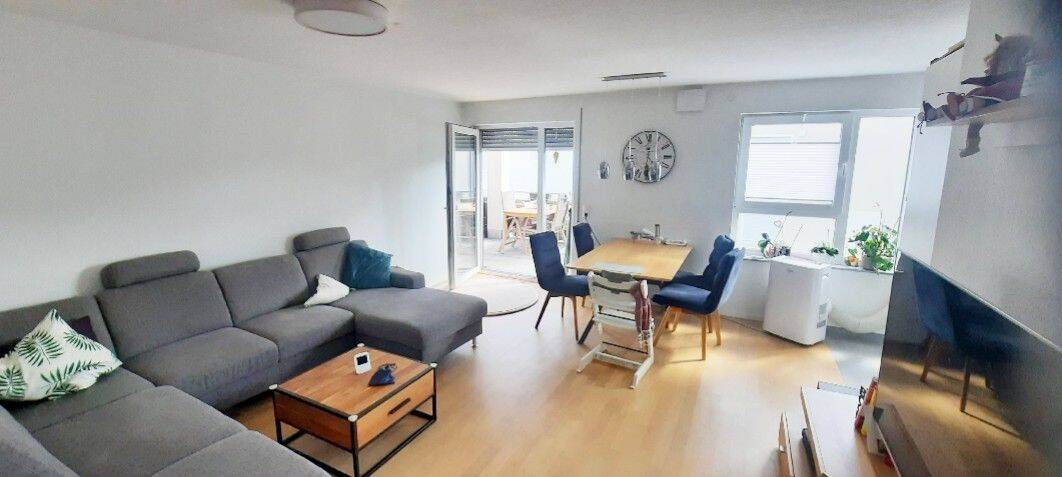 Helle 4-Zimmer-Wohnung mit großem Balkon, 71554 Weissach im Tal