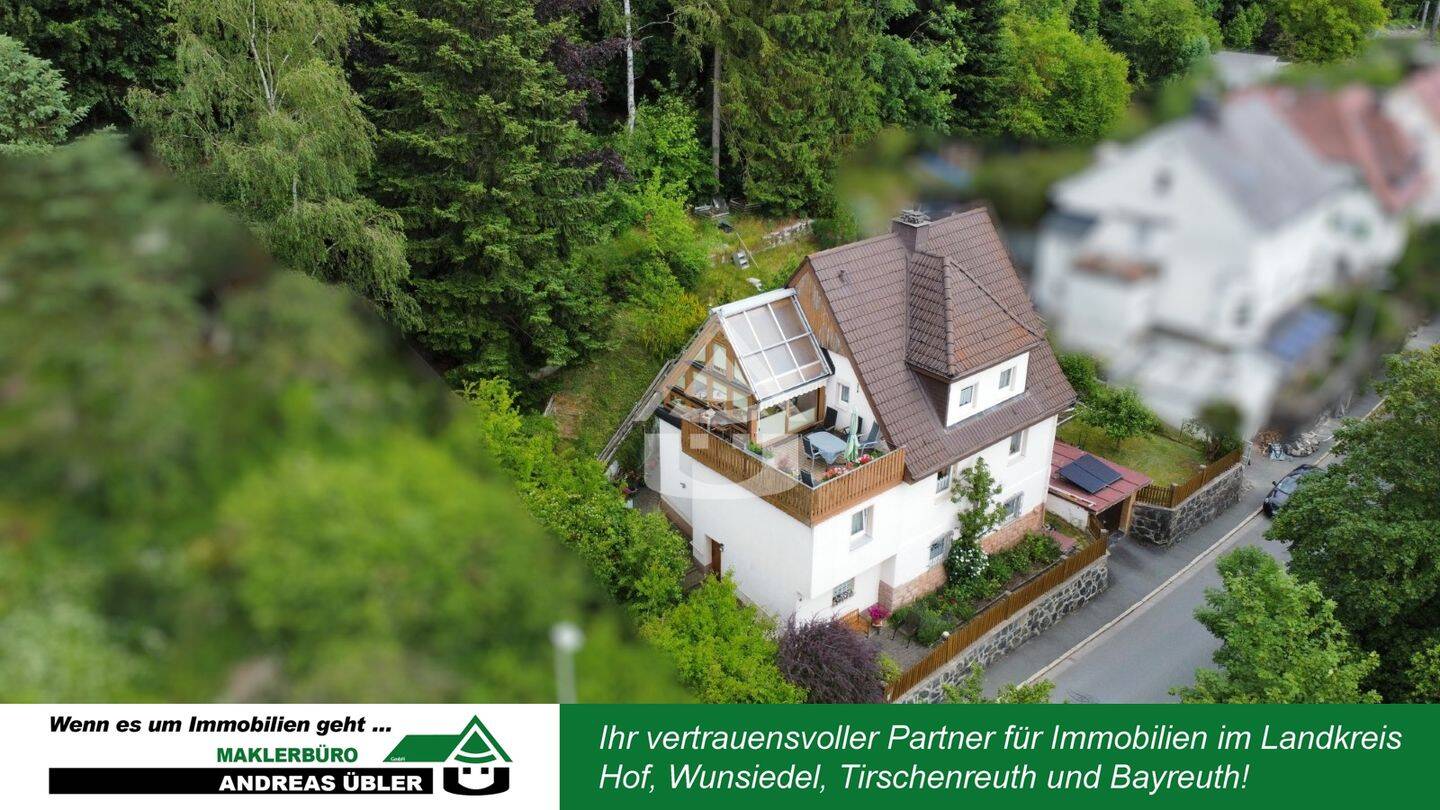 Traumhafter Fernblick inklusive – EFH mit Dachterrasse und Wintergarten, 95119 Naila
