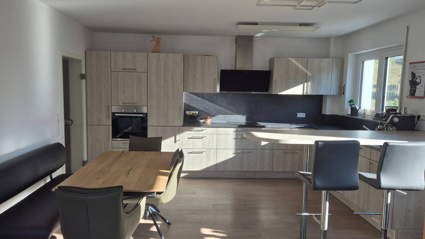Helle, moderne 4 1/2-Zimmer-Wohnung zu vermieten, 74670 Forchtenberg