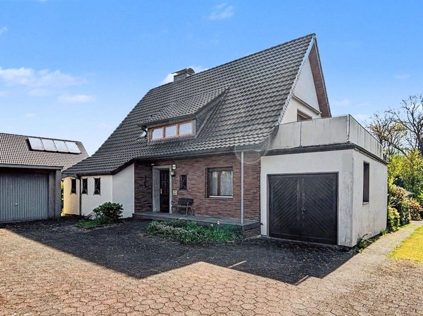 Geräumiges Einfamilienhaus in Bielefeld-Heepen, 33719 Bielefeld (Brönninghausen Heepen Oldentrup)