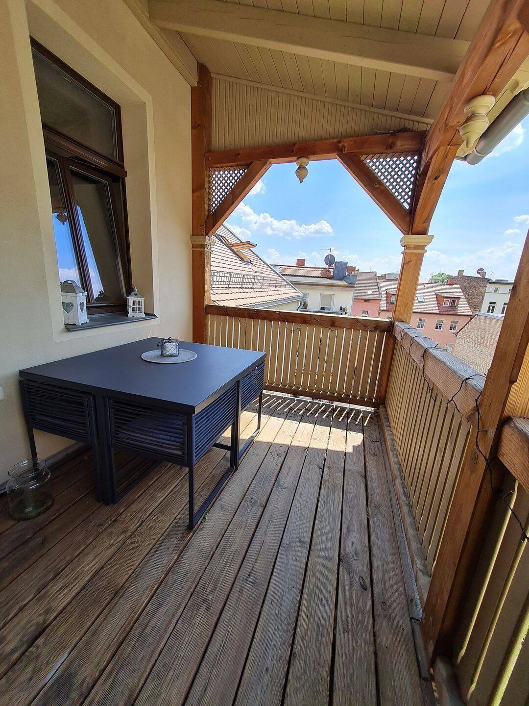 Schöne Dachgeschosswohnung mit 2,5 Zimmern und großem Balkon, 6114 Halle (Saale) (Am Wasserturm Giebichenstein Innenstadt Paulusviertel Trotha)