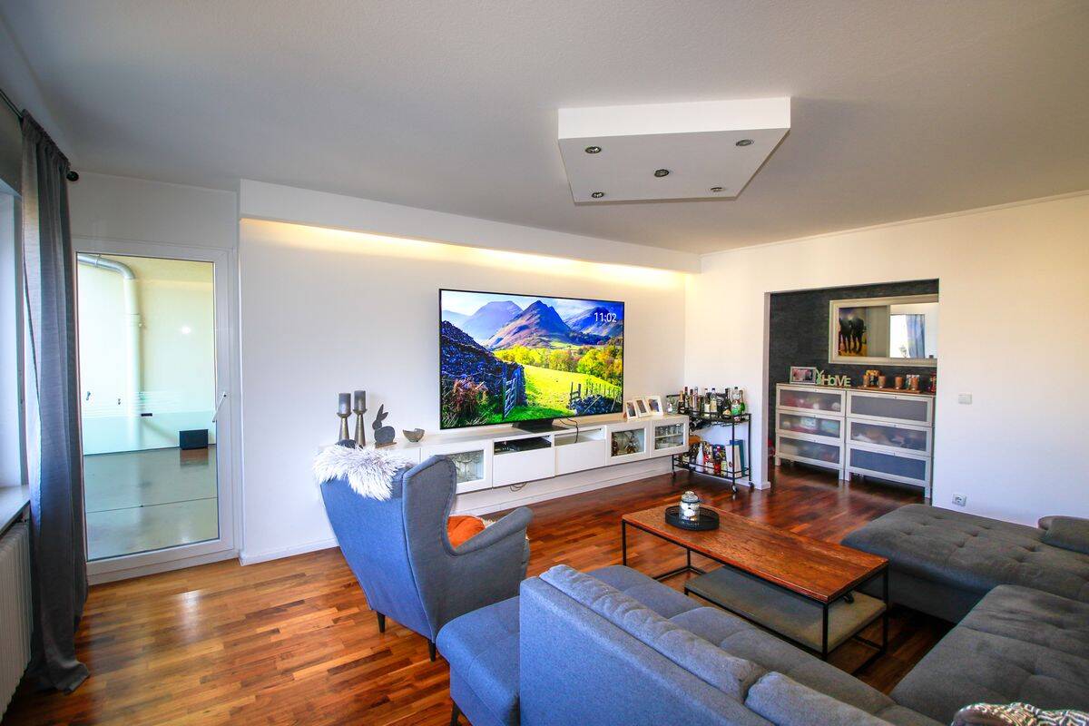 Stilvolle 4-Zimmer-Wohnung mit zwei Balkonen und durchdachtem Grundriss, 67069 Ludwigshafen am Rhein (Edigheim Oppau Pfingstweide)