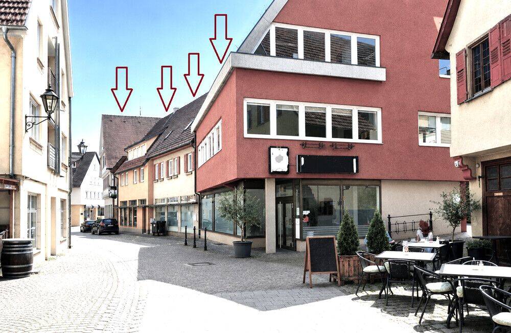 IMMOBILIENPAKET Häuserreihe INNENSTADTLAGE! 259 m² Wohnfl., 1015 m² Gewerbefläche + Lager + Stellpl., 74354 Besigheim