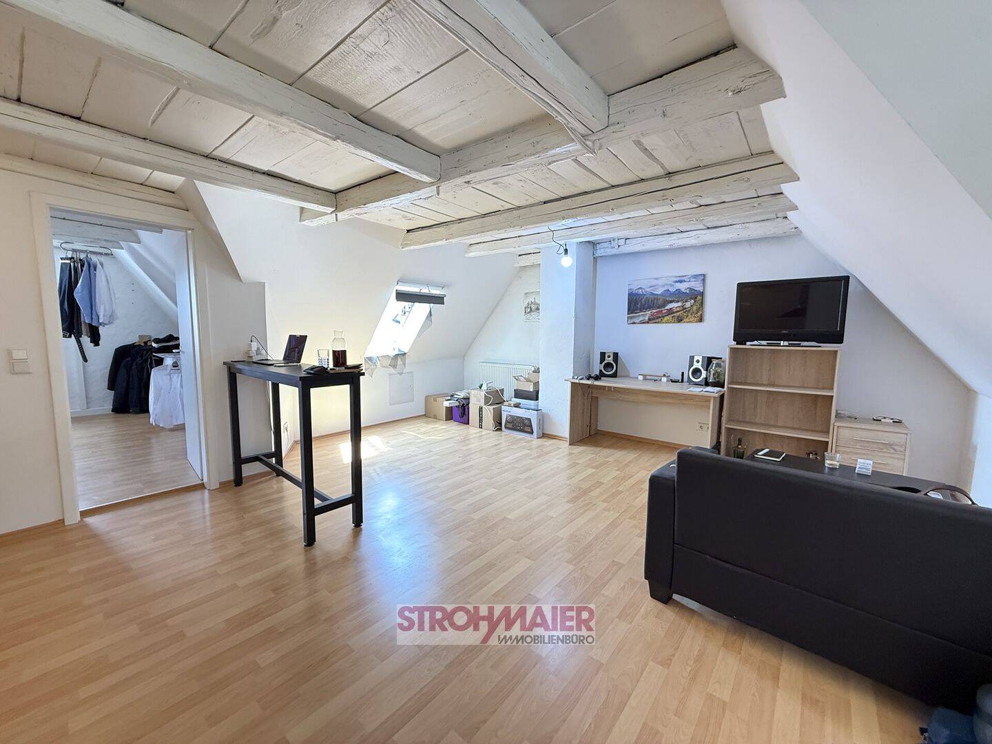 Gepflegte 2-Zimmer-Dachgeschosswohnung in stadtnaher Lage, 91217 Hersbruck