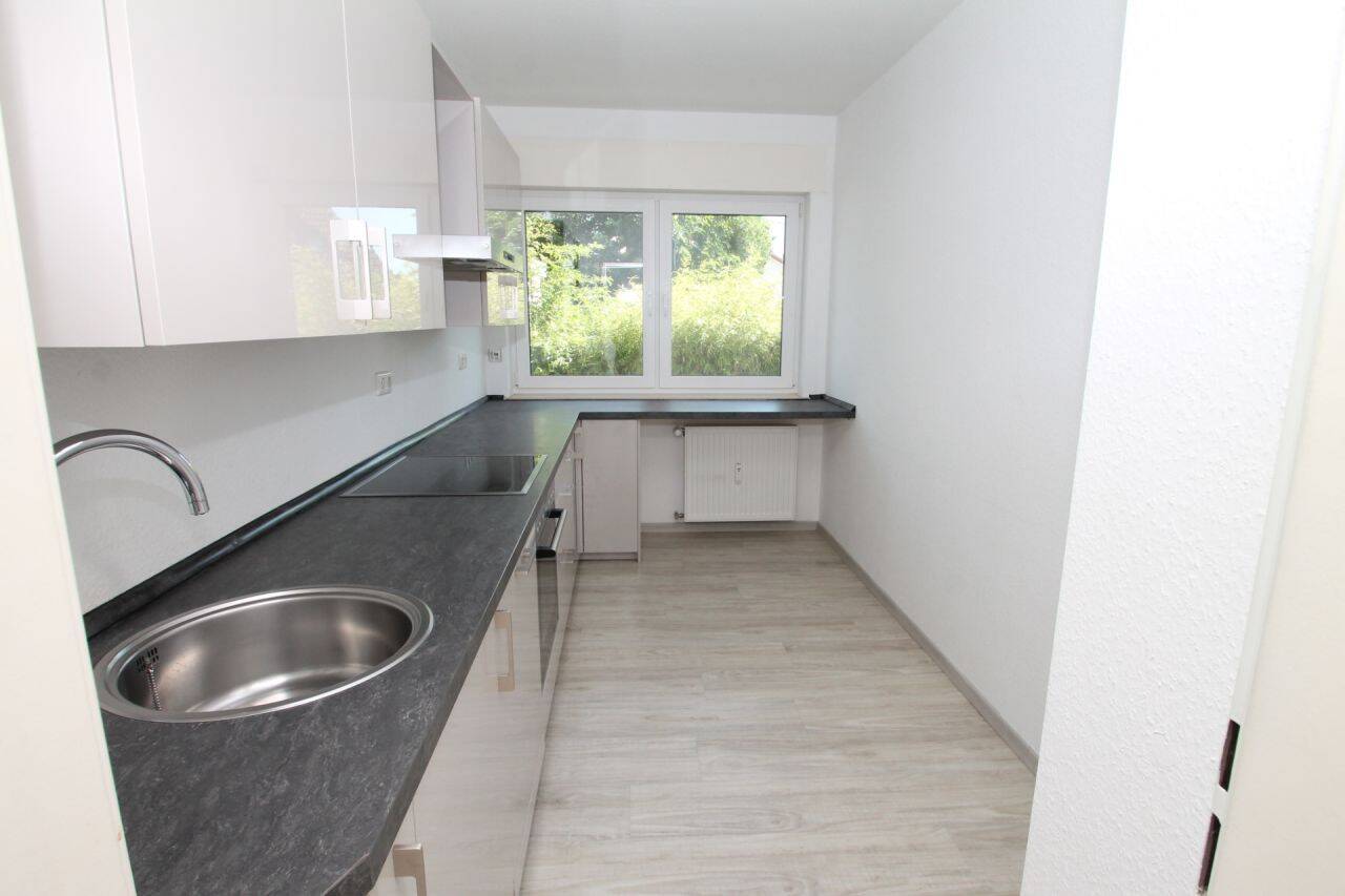 Modernisierte 3-Zimmer-Wohnung mit Einbauküche & Tageslichtbad in Rüsselsheim-Bauschheim, 65428 Rüsselsheim am Main