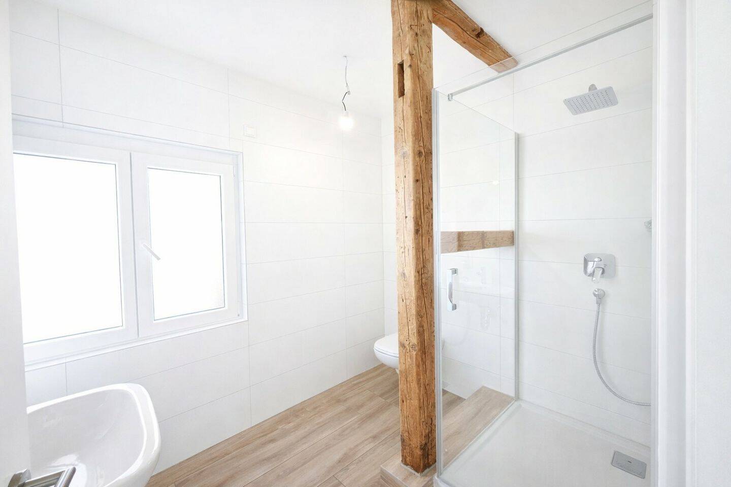 Stilvolle 3-Zimmer-Wohnung in zentraler Lage – hochwertig saniert und sofort bezugsfertig!, 71636 Ludwigsburg