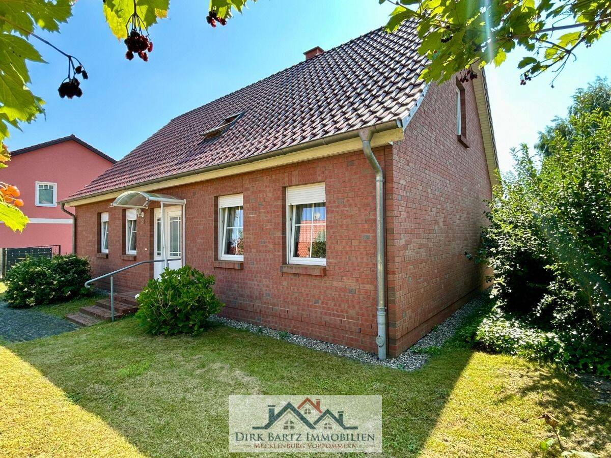 Großzügiges Einfamilienhaus mit großem Grundstück!!., 17139 Gielow