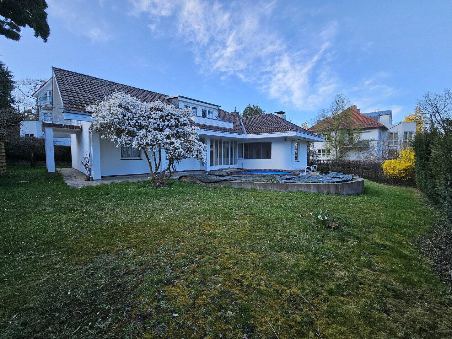 Architektonisch reizvolle Villa in Best-Lage am Mulang maklerfrei, 34131 Kassel (Bad Wilhelmshöhe Brasselsberg Kirchditmold)