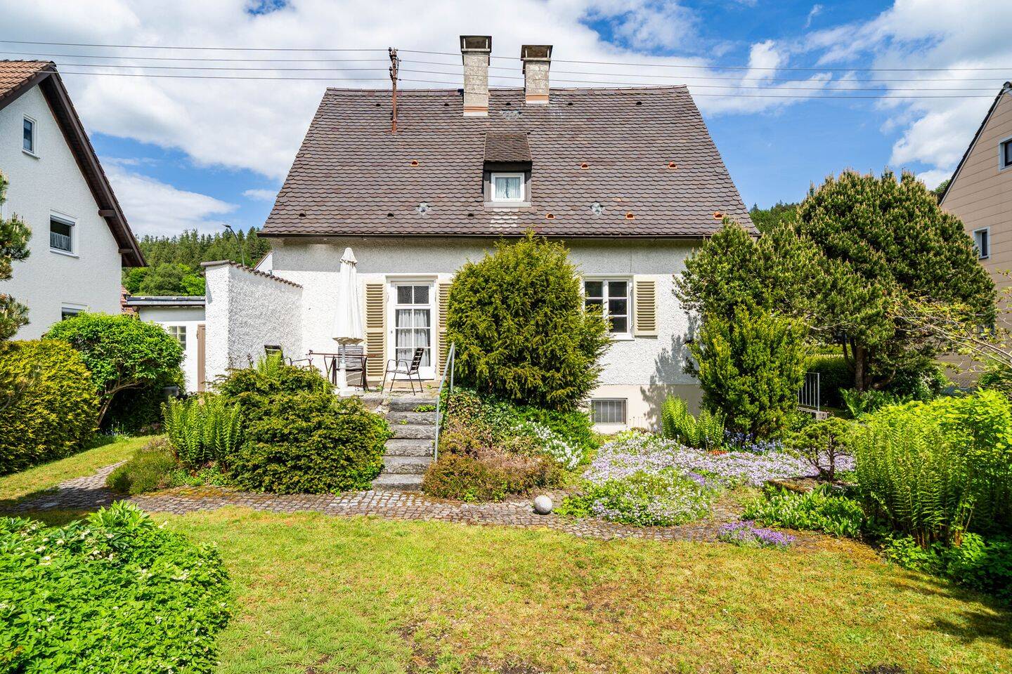 Sonniges Grundstück mit ca. 821 m² – Einfamilienhaus mit Charme in Schongau, 86956 Schongau