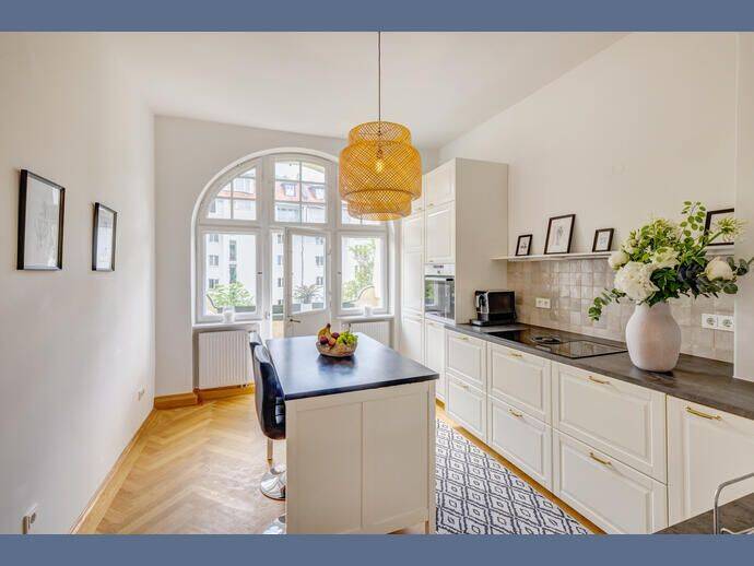 Möbliert: Wiener Platz: Wunderschöne 3-Zimmer Altbauwohnung, 81667 München (Au-Haidhausen)