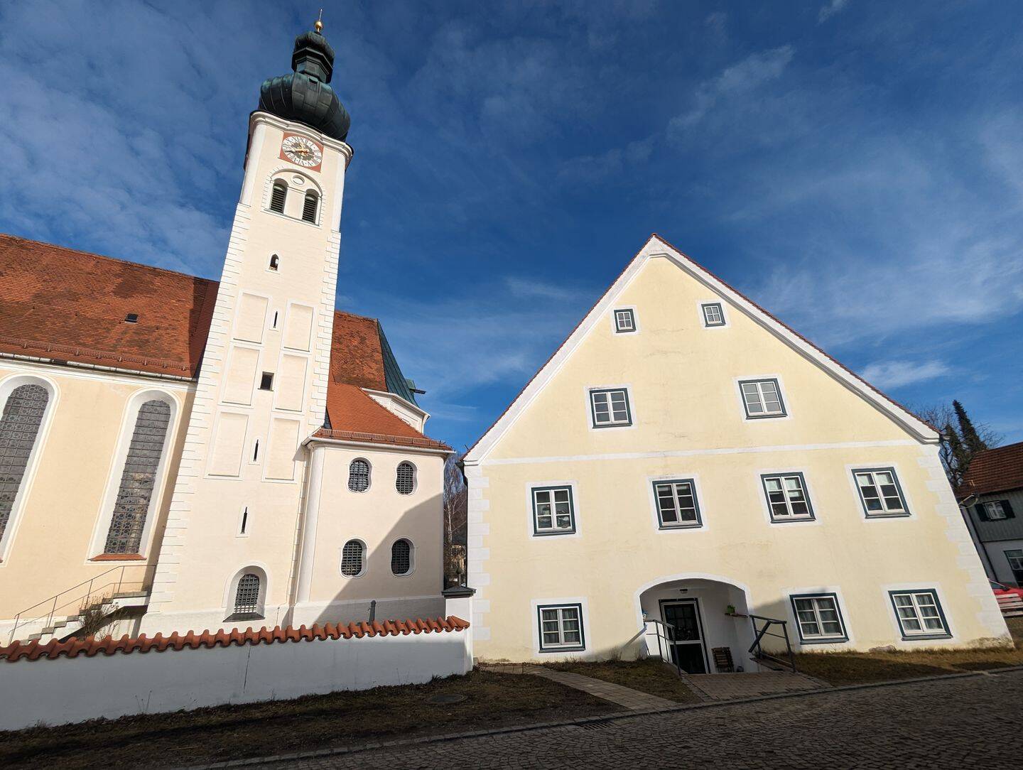 „VIEL PLATZ – ZENTRAL IN MARIA THALHEIM“, 85447 Fraunberg