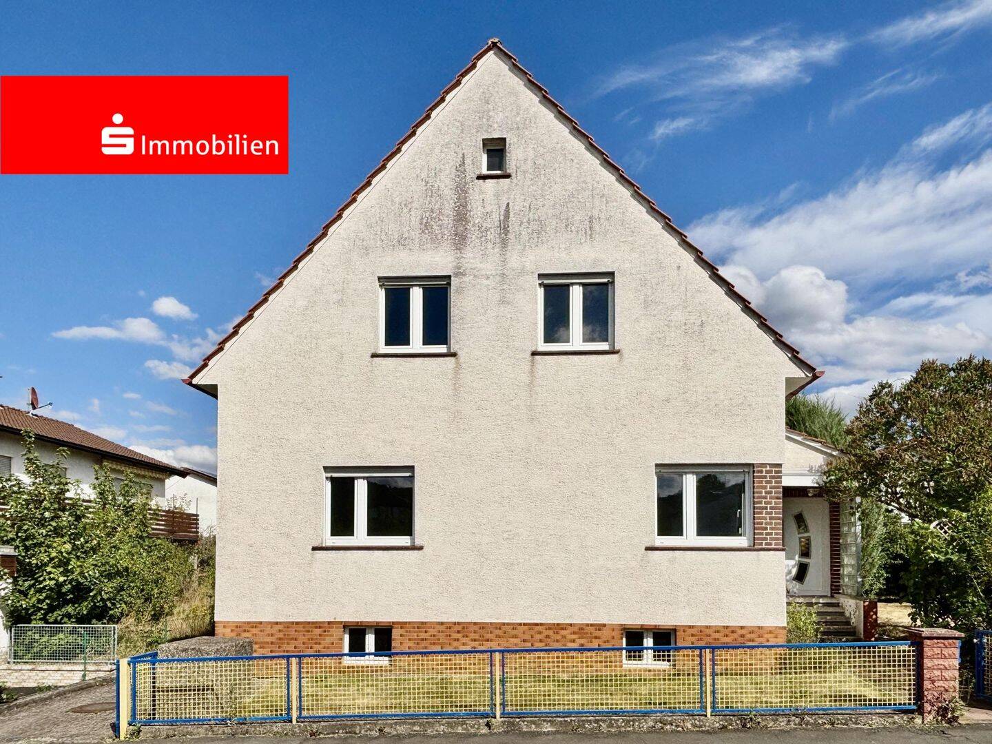 Familienfreundliches Einfamilienhaus mit viel Potenzial in Bad Wildungen, 34537 Bad Wildungen