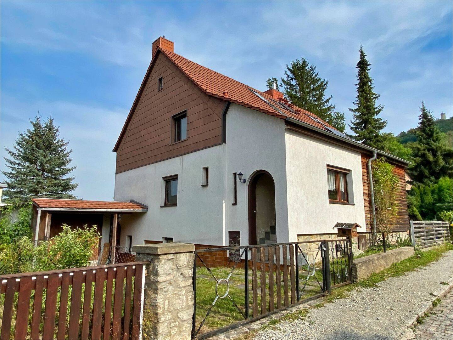 Ein Haus mit Baugenehmigung für Umbau – sofort starten und gestalten, 7749 Jena