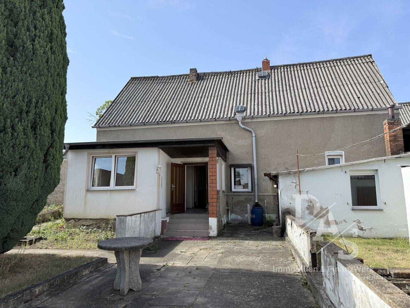 Handwerker gesucht! Sanierungsbedürftiges Einfamilienhaus mit großem Grundstück und Nebengebäuden, 39435 Borne