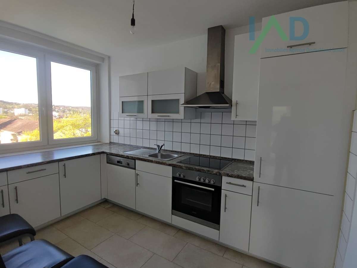 Tolle Aussichtslage mit Balkon und Stellplatz – Schöne 3-Zimmerwohnung – modernisiert, 55543 Bad Kreuznach