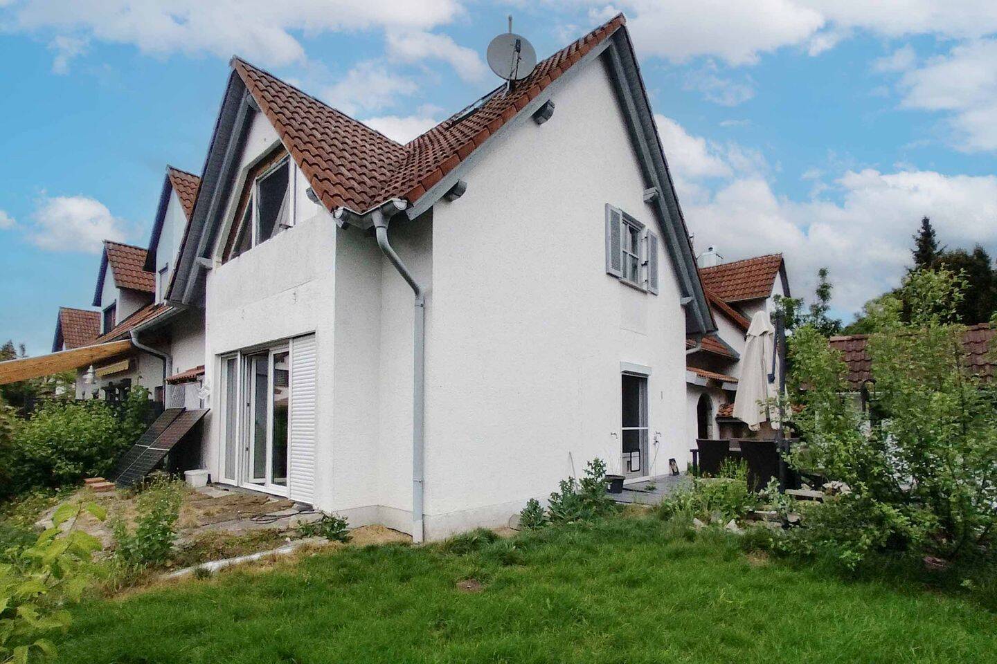 Verwirklichungsprojekt mit Charme: Zentrumsnah und ruhig in Stätzling, 86316 Friedberg