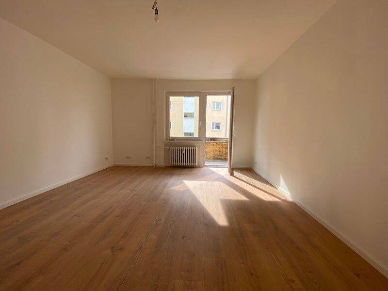 Ab sofort für Sie frei: zentrale Lage inklusive, 10555 Berlin (Mitte Hansaviertel Moabit Tiergarten)