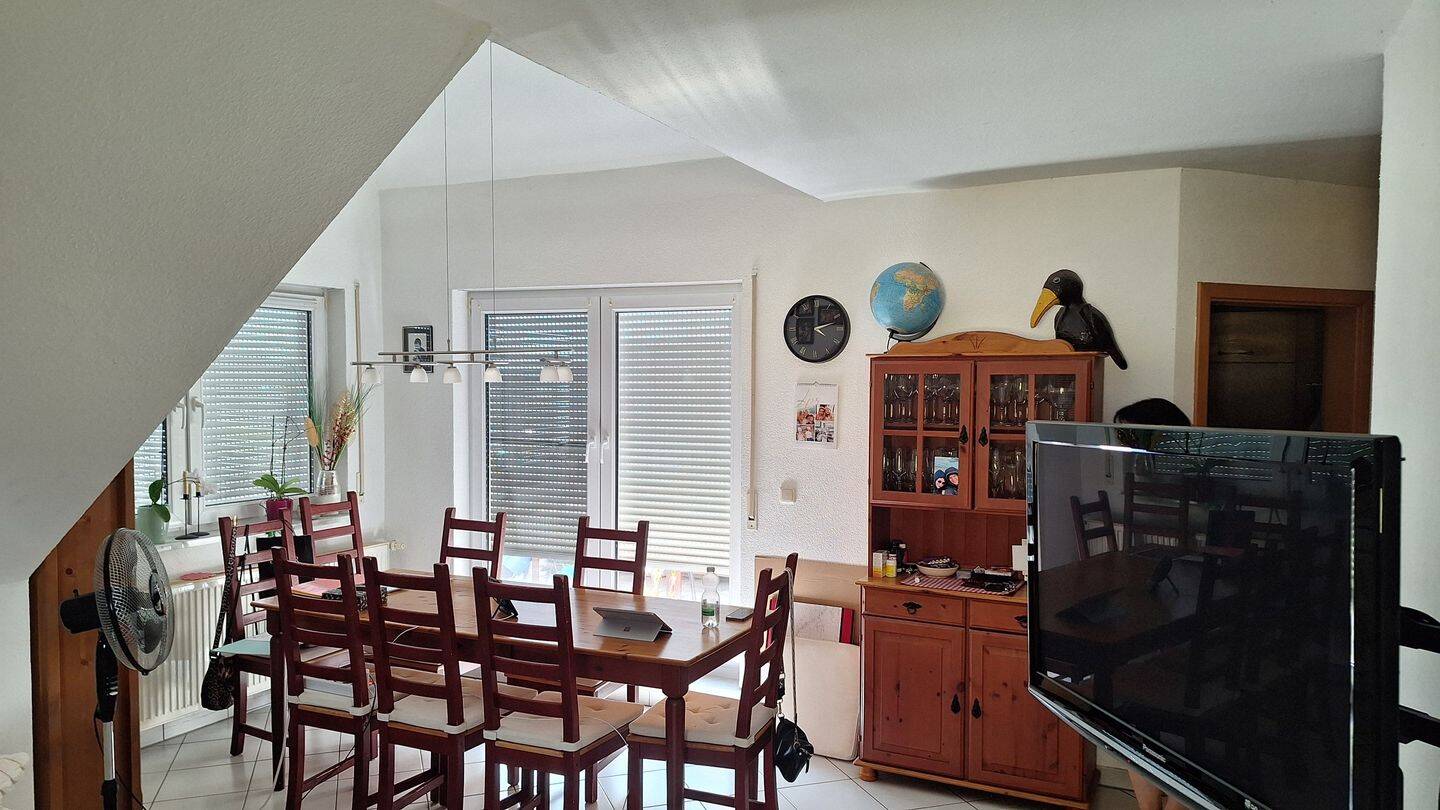 3-Zimmer-Dachwohnung mit Balkon in ruhiger Lage!, 97297 Waldbüttelbrunn