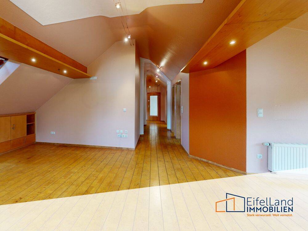 Dachgeschosswohnung mit besonderem Wohngefühl!, 53940 Hellenthal