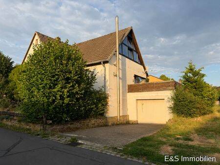 Charmantes Einfamilienhaus mit großem Grundstück und vielseitigen Möglichkeiten, 34266 Niestetal