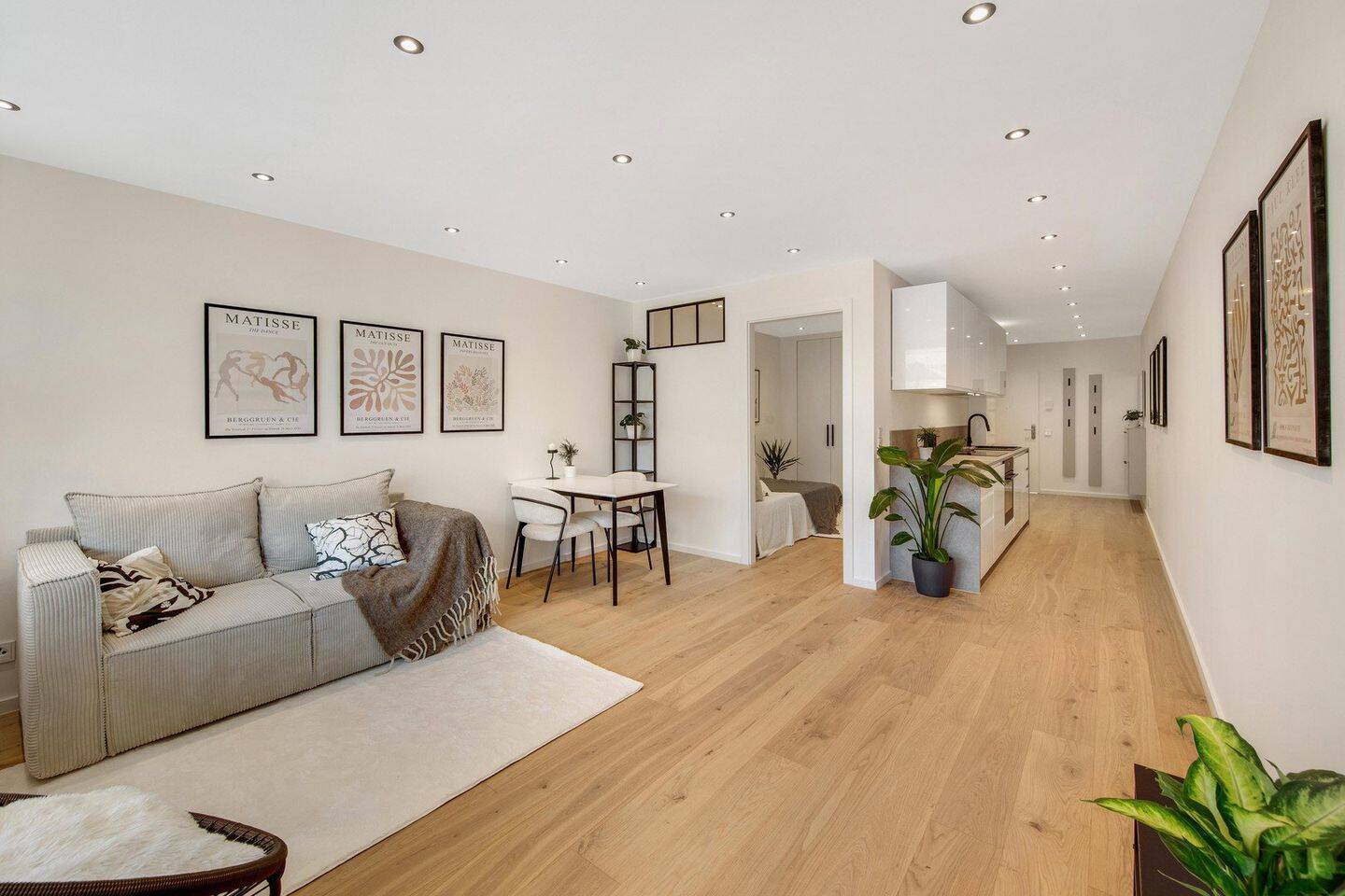 Erstbezug nach Kernsanierung: Exklusive Designerwohnung mit EBK, Balkon & TG-Stellplatz, 53129 Bonn (Dottendorf Kessenich Poppelsdorf Zentrum)