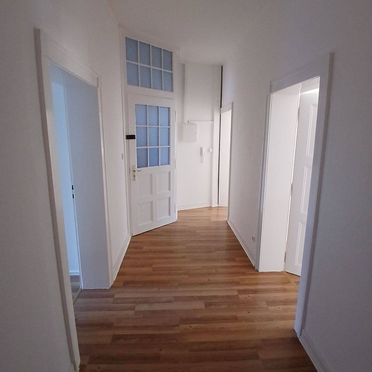 2 Zimmer Altbauwohnung – kernsaniert – Top Gelegenheit !, 63069 Offenbach am Main (Lauterborn Offenbach am Main Rosenhöhe)